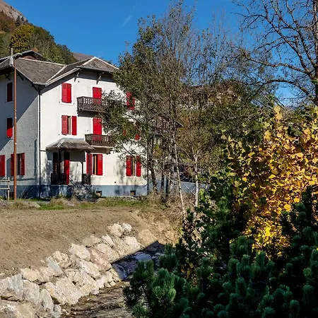 Le Bouverie Montriond